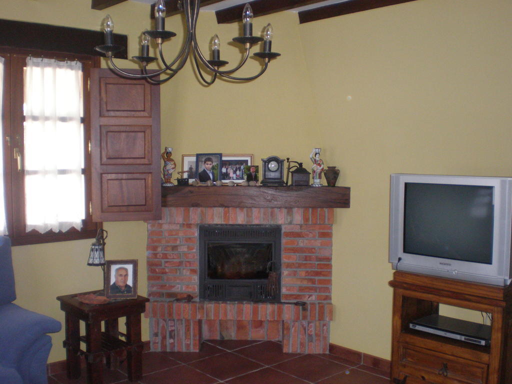 Posada La Pedriza Pontones  Exteriör bild